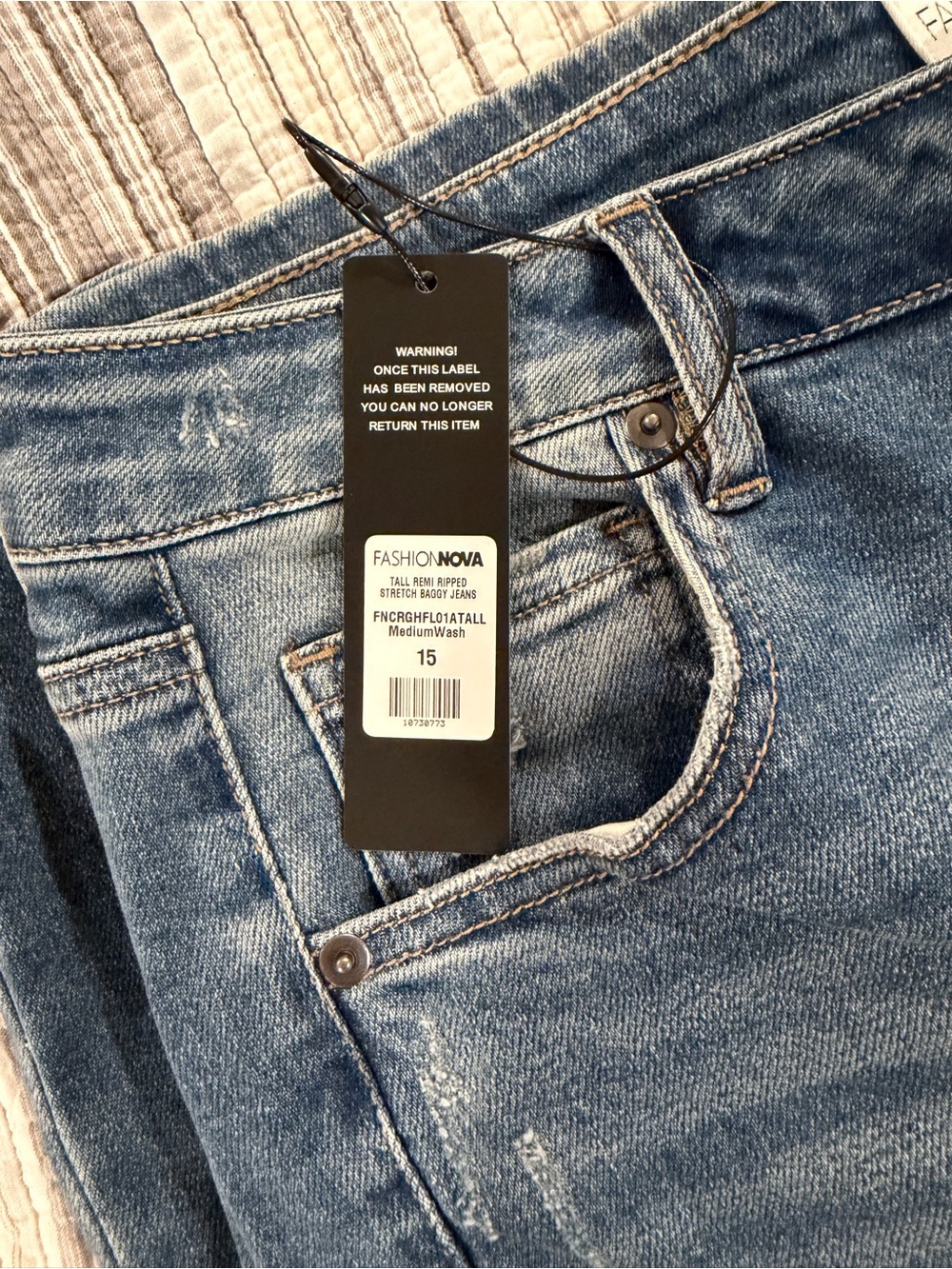 Fashion nova jeans